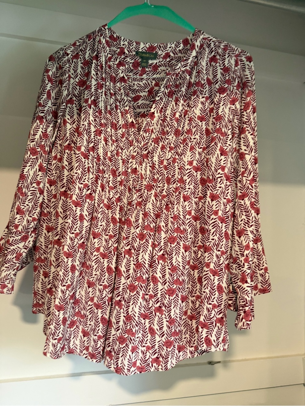 Style & co Women’s V neck Long Sleeve Blouse Top Red White Size 0X